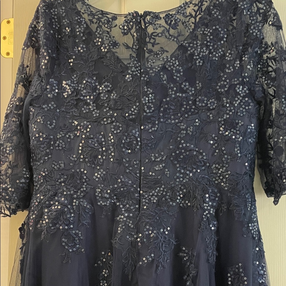 JJs House Midnight Blue Floral Lace Dress - Picture 7 of 15